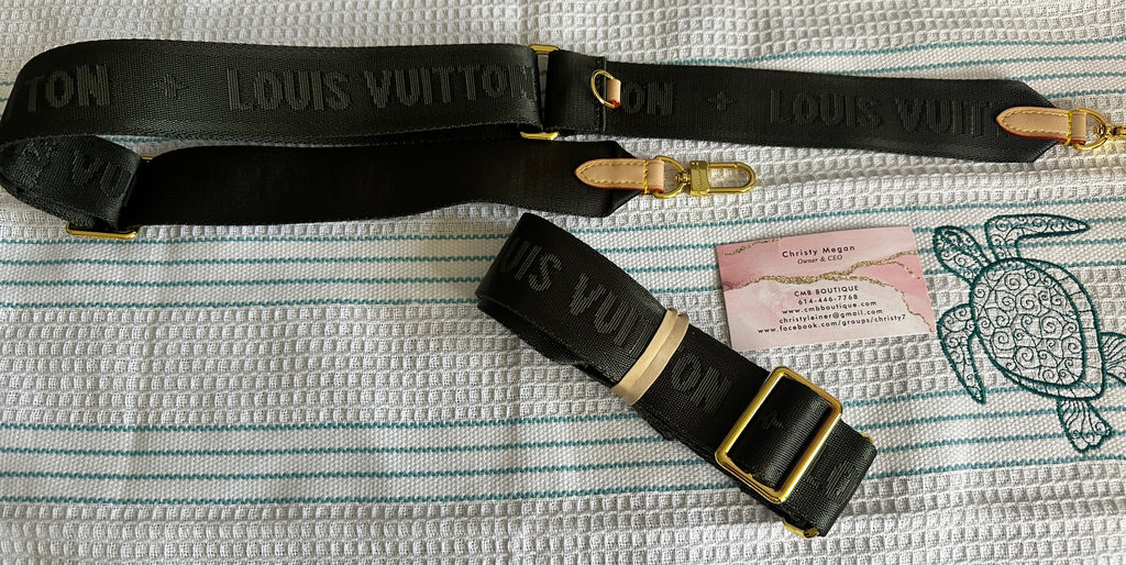 Accessories!! Electronics, belts, 🧣make up bags, 🕶️Keychains,🧢