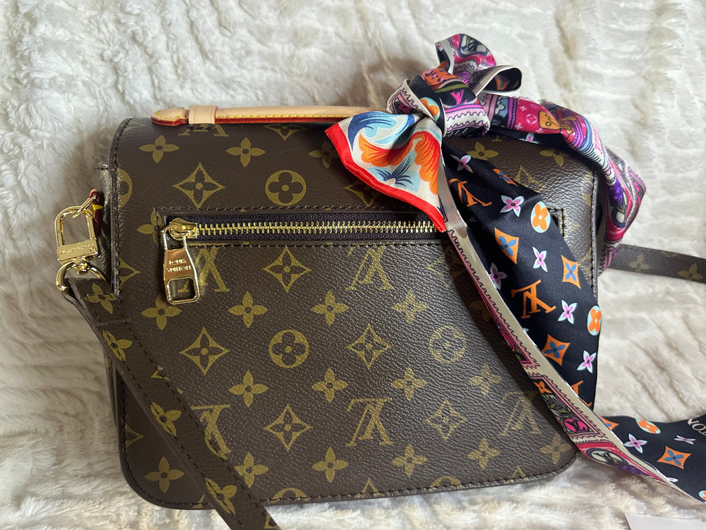 In stock BAGS! (OQ &TQ) Preorders go in every Friday!