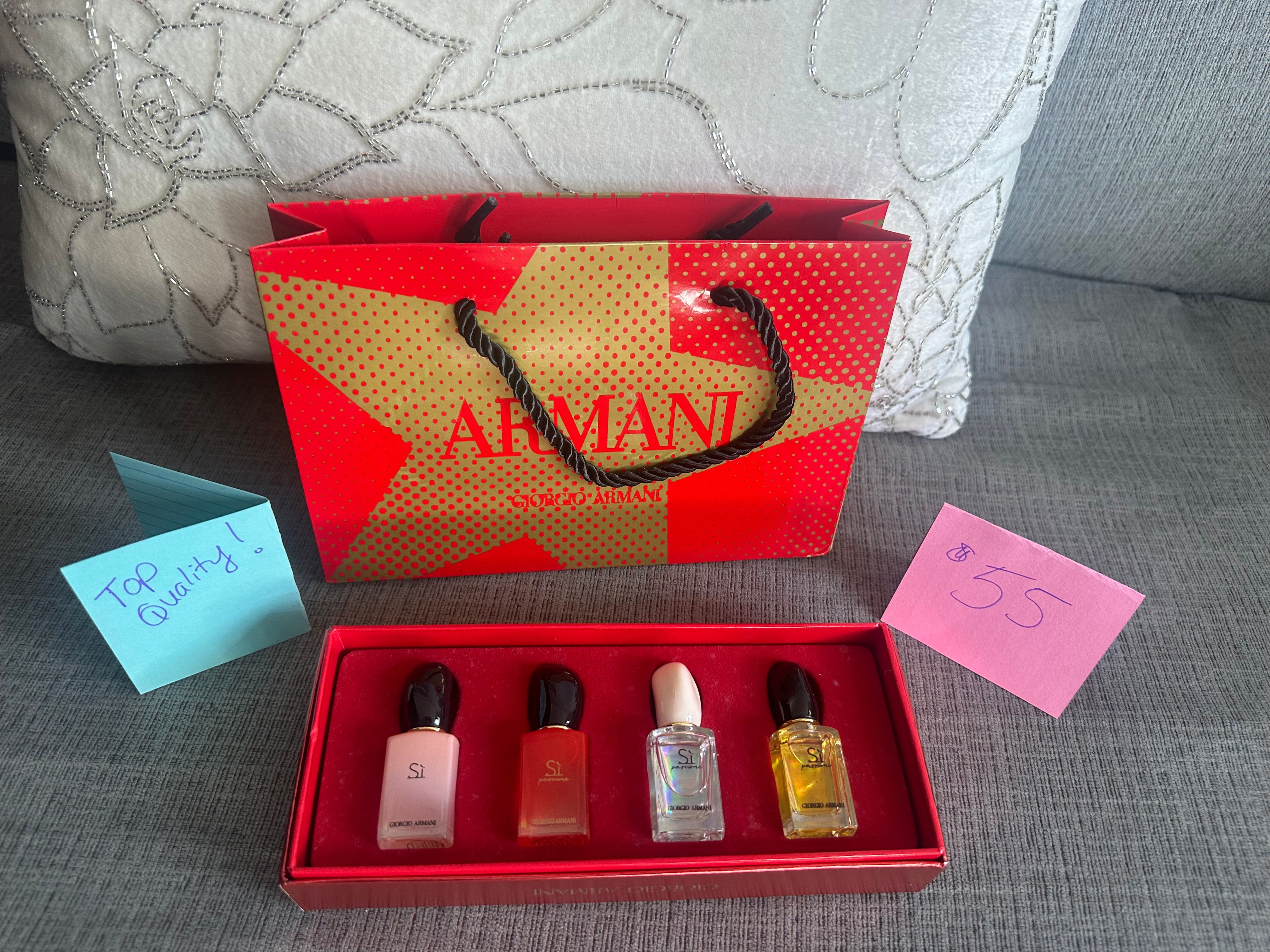 Accessories!! Electronics, belts, 🧣perfume,🧦make up bags, 🕶️Keychains,🧢