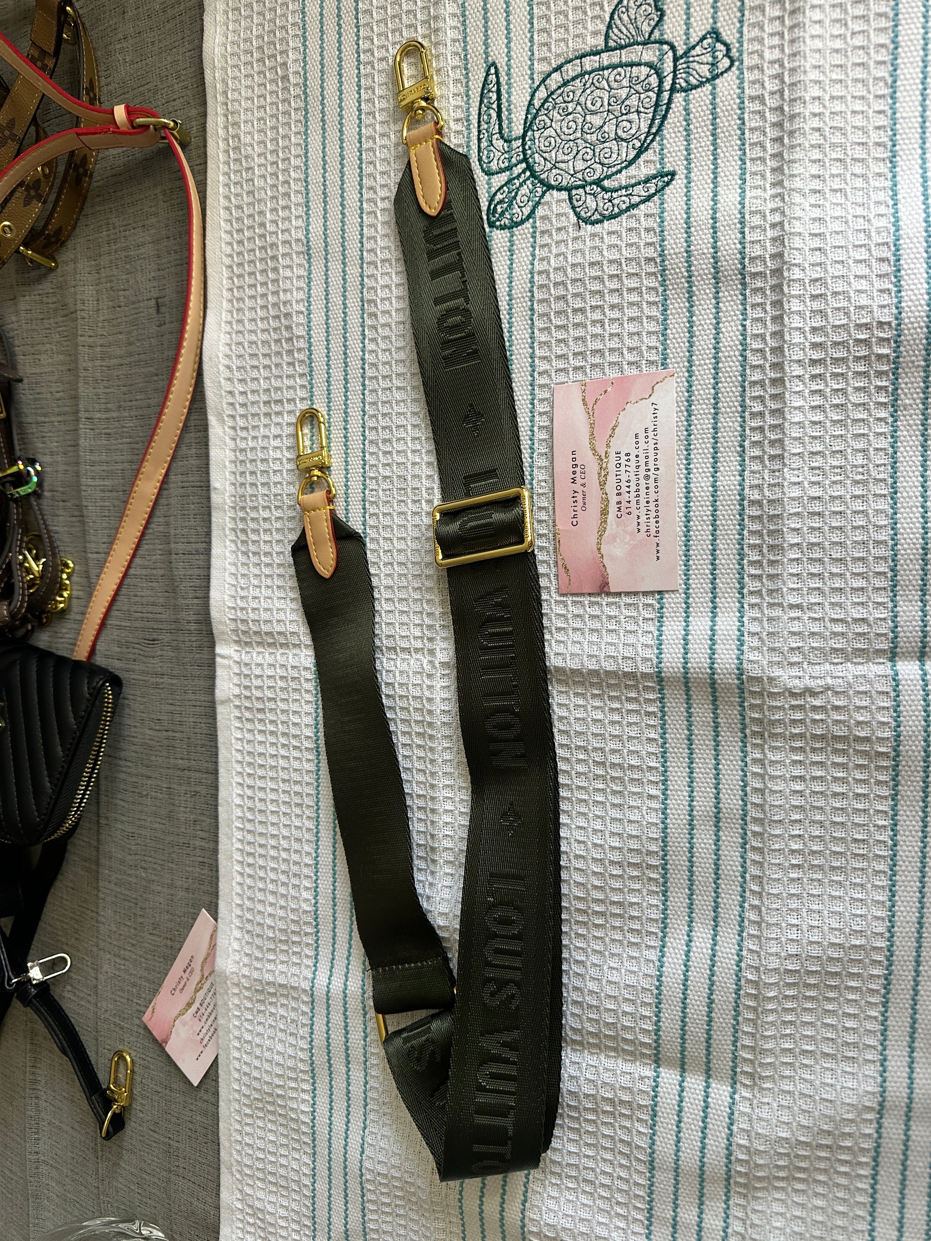 Accessories!! Electronics, belts, 🧣make up bags, 🕶️Keychains,🧢