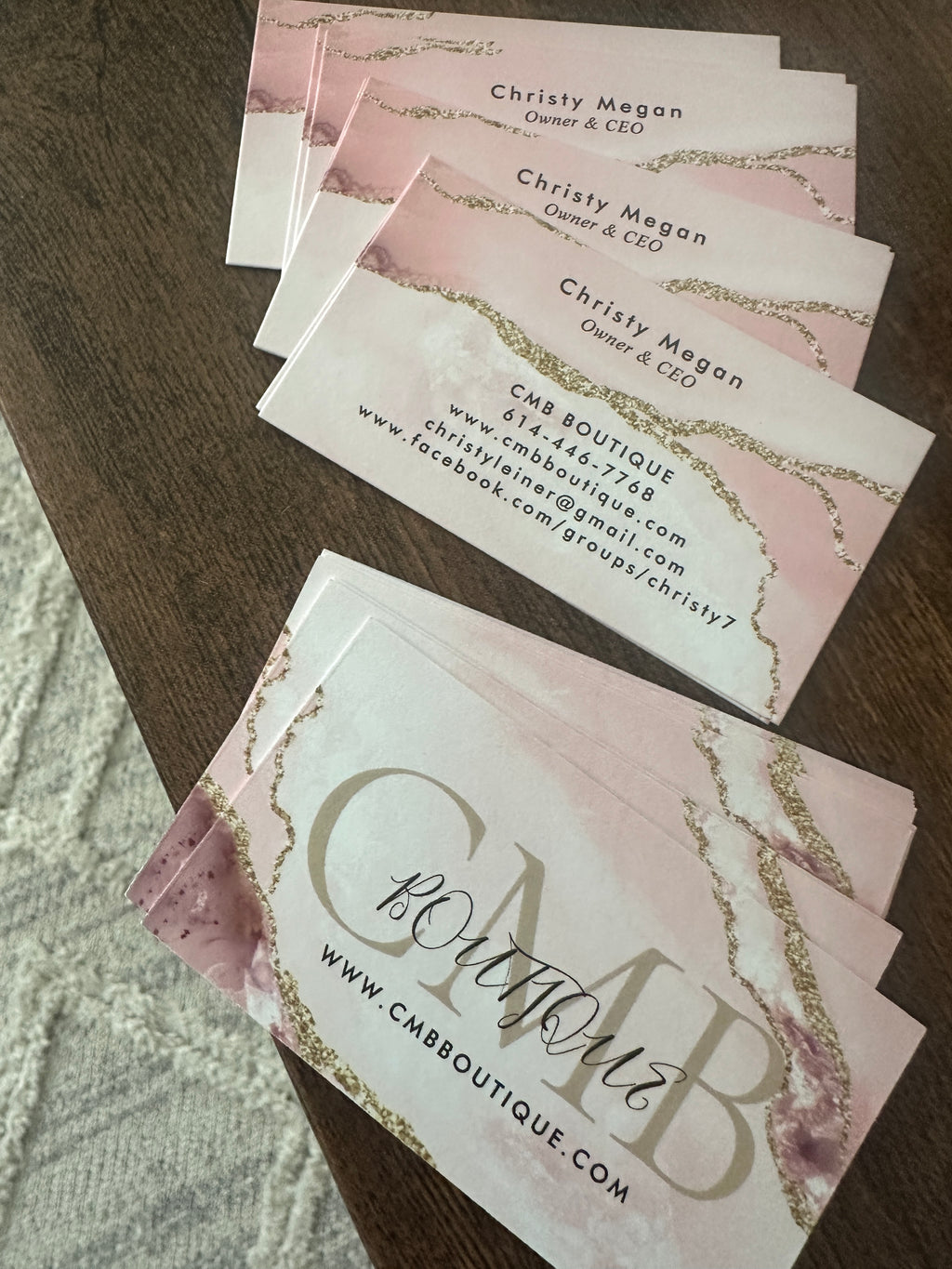 Accessories!! Electronics, belts, 🧣perfume,🧦make up bags, 🕶️Keychains,🧢