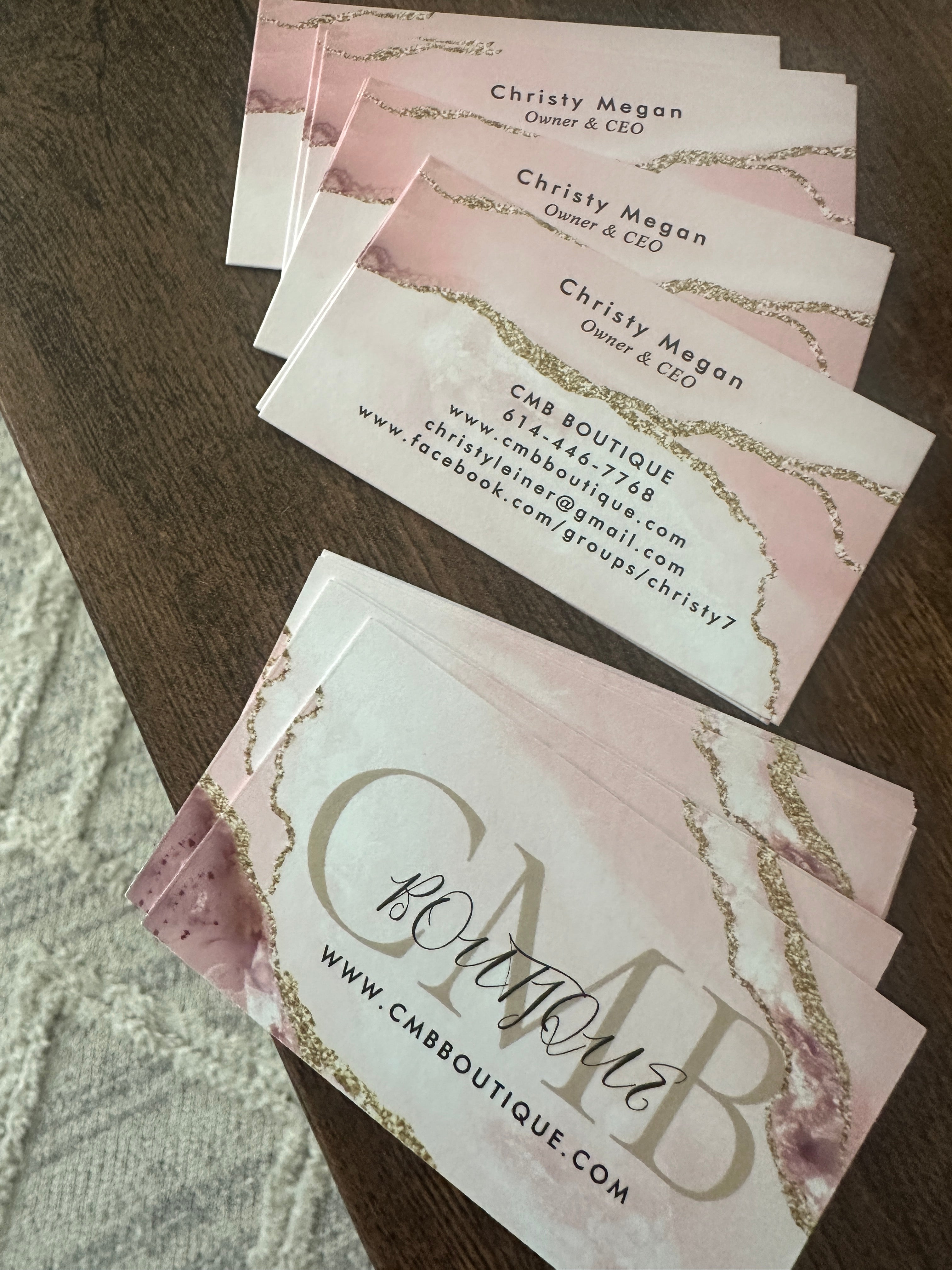 Accessories!! Electronics, belts, 🧣perfume,🧦make up bags, 🕶️Keychains,🧢