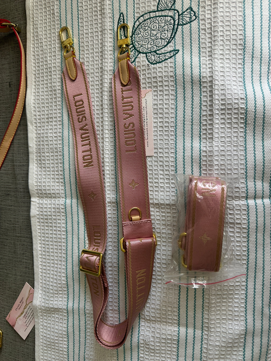 Accessories!! Electronics, belts, 🧣make up bags, 🕶️Keychains,🧢