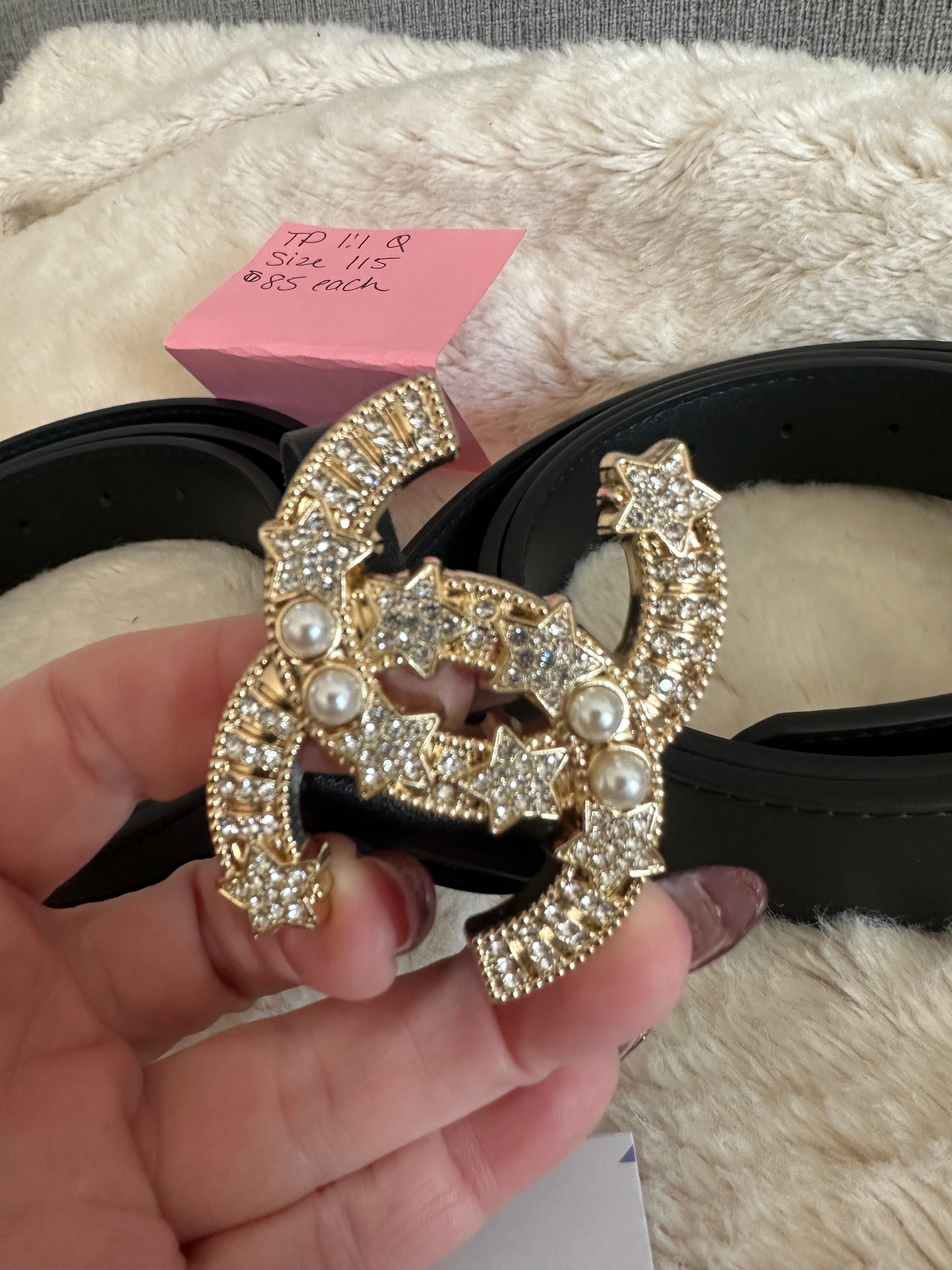 Accessories!! Electronics, belts, 🧣perfume,🧦make up bags, 🕶️Keychains,🧢