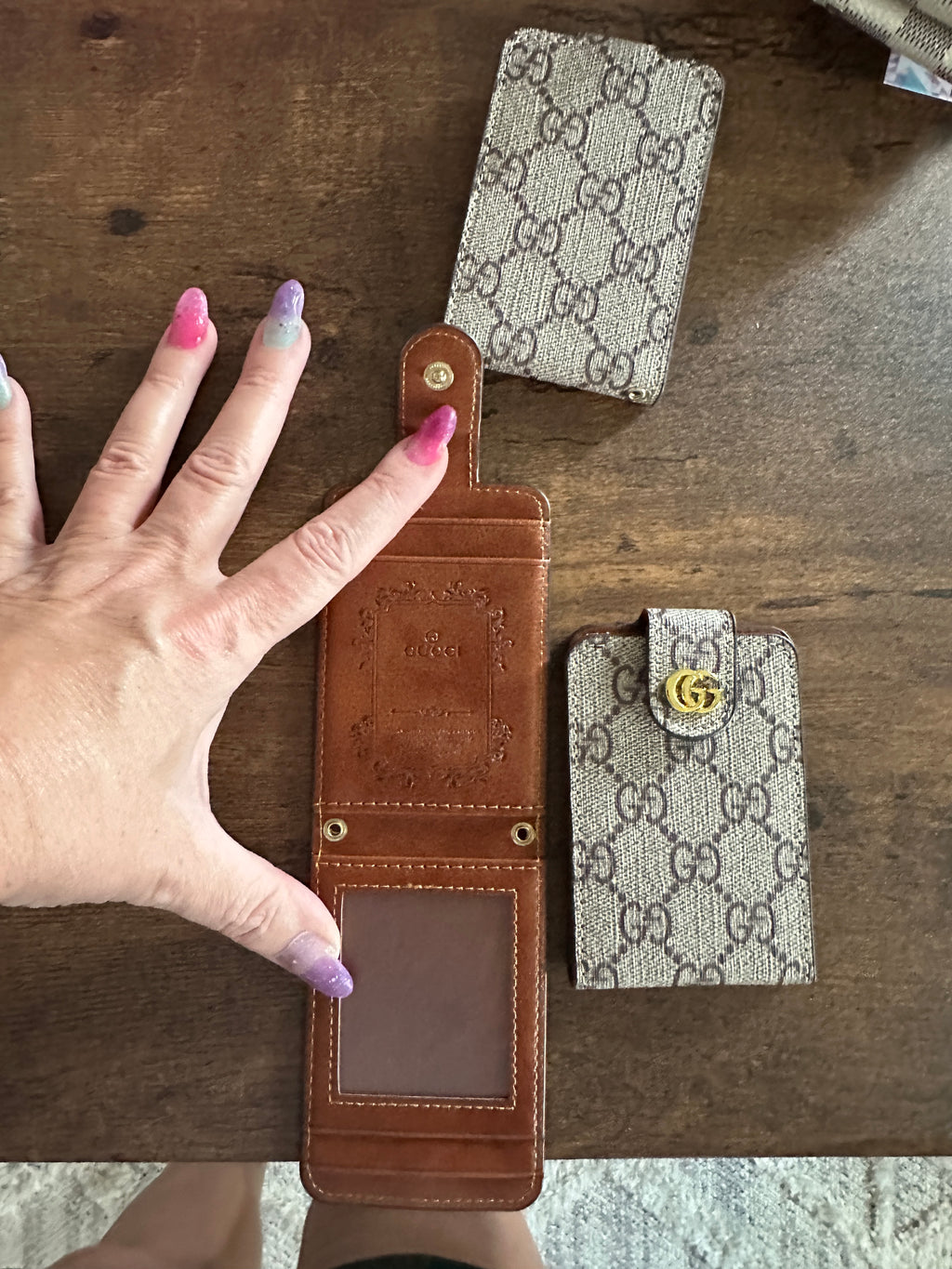 Accessories!! Electronics, belts, 🧣perfume,🧦make up bags, 🕶️Keychains,🧢