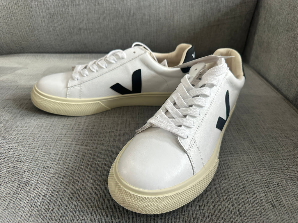 Accessories!! Electronics, belts, 🧣make up bags, 🕶️Keychains,🧢