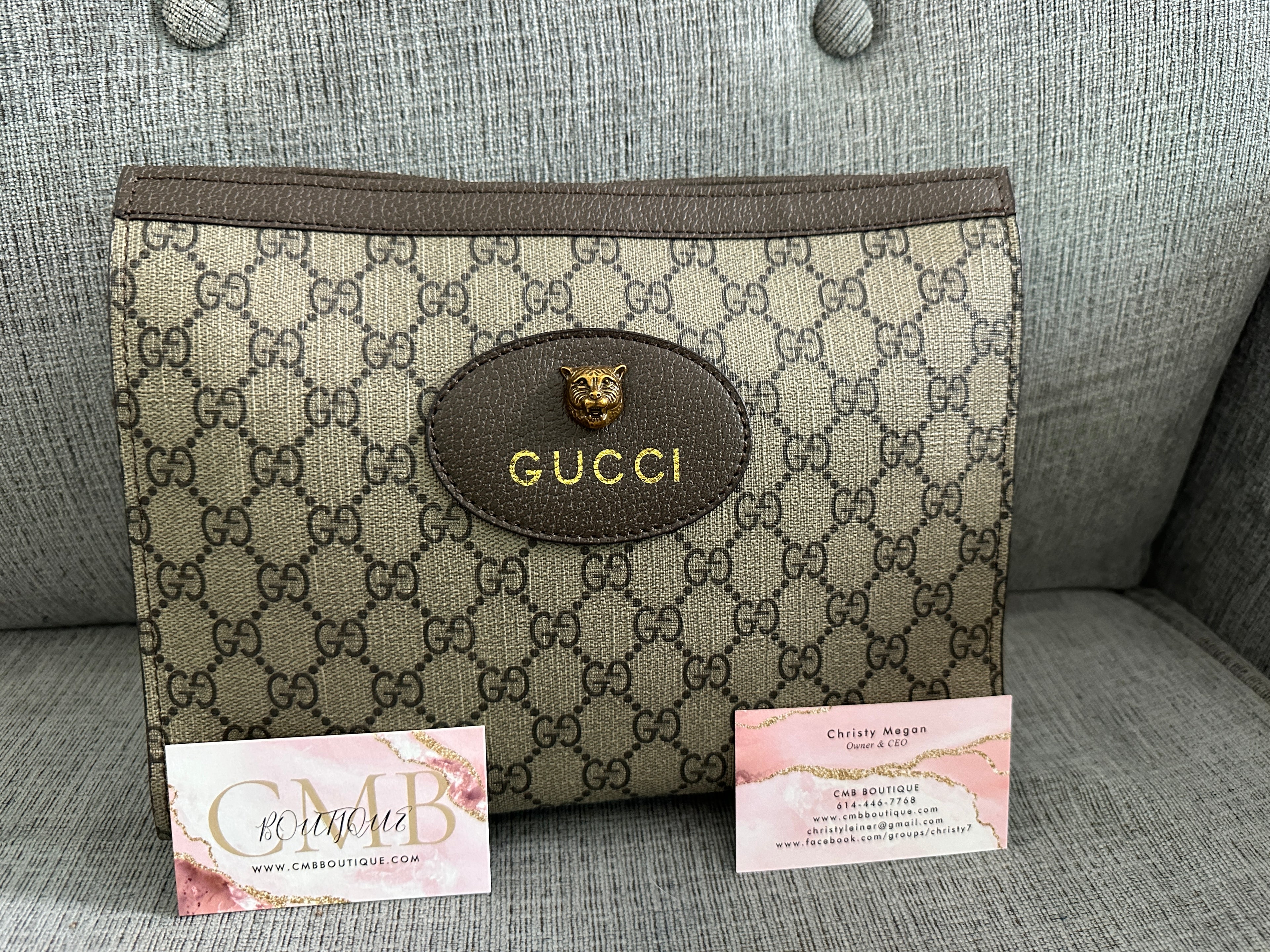 Accessories!! Electronics, belts, 🧣make up bags, 🕶️Keychains,🧢