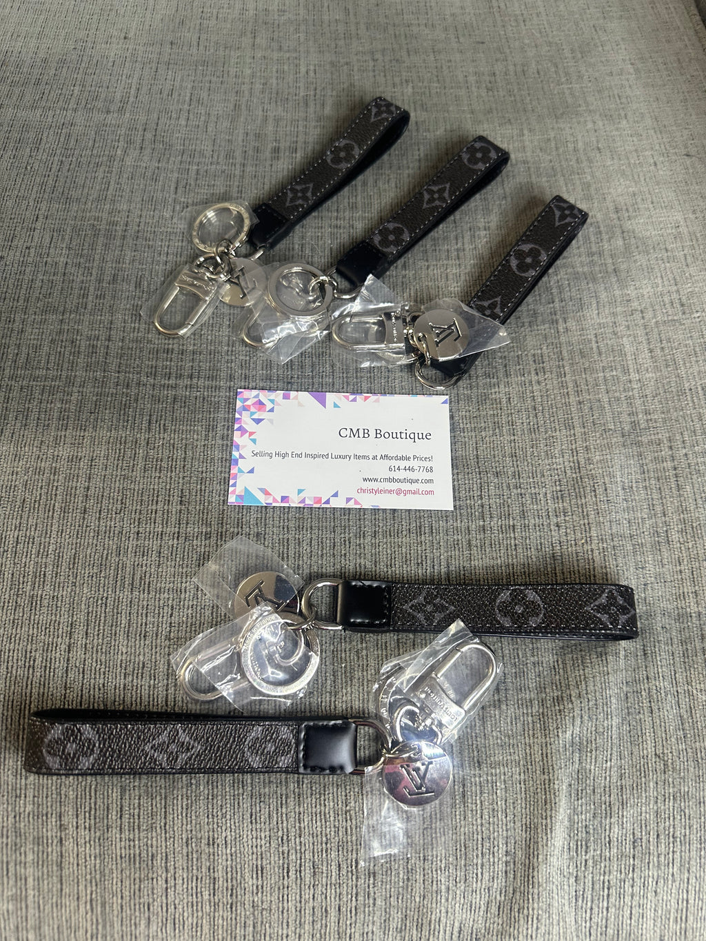 Accessories!! Electronics, belts, 🧣perfume,🧦make up bags, 🕶️Keychains,🧢