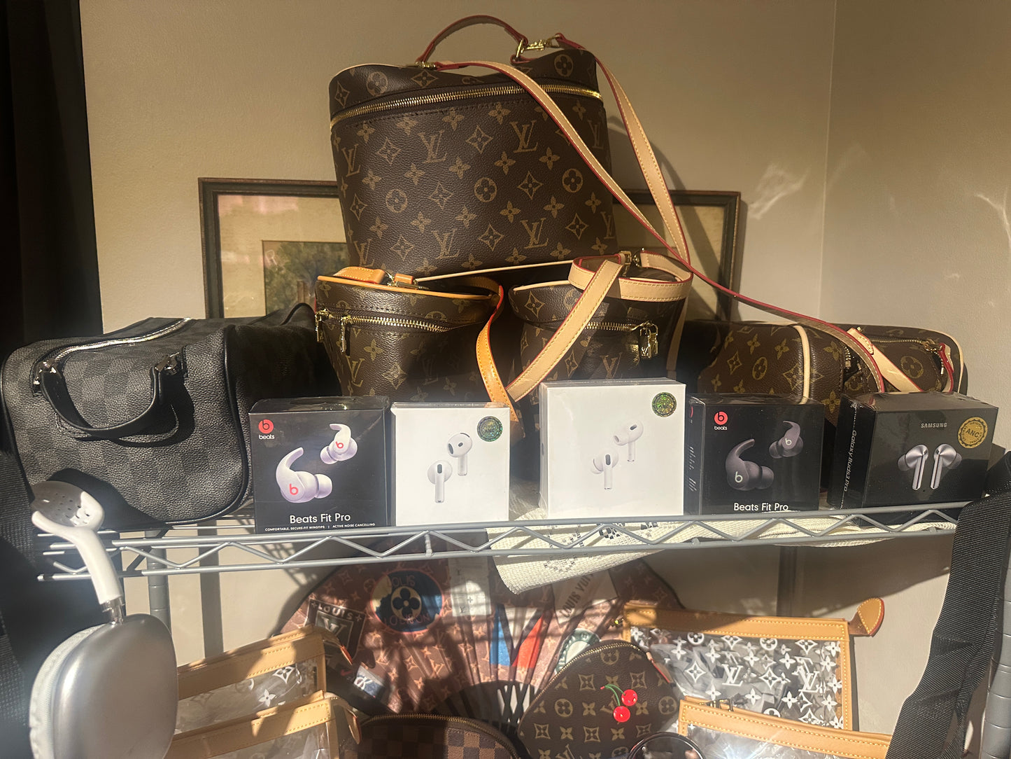 Accessories!! Electronics, belts, 🧣perfume,🧦make up bags, 🕶️Keychains,🧢