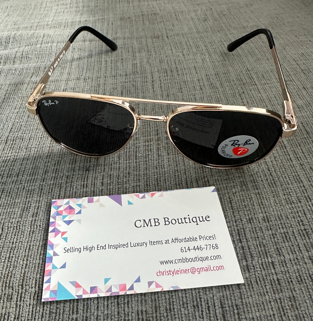 Accessories!! Electronics, belts, 🧣perfume,🧦make up bags, 🕶️Keychains,🧢