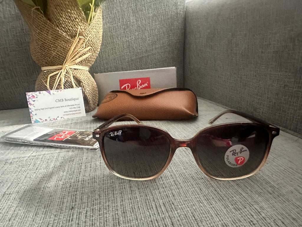 Accessories!! Electronics, belts, 🧣perfume,🧦make up bags, 🕶️Keychains,🧢