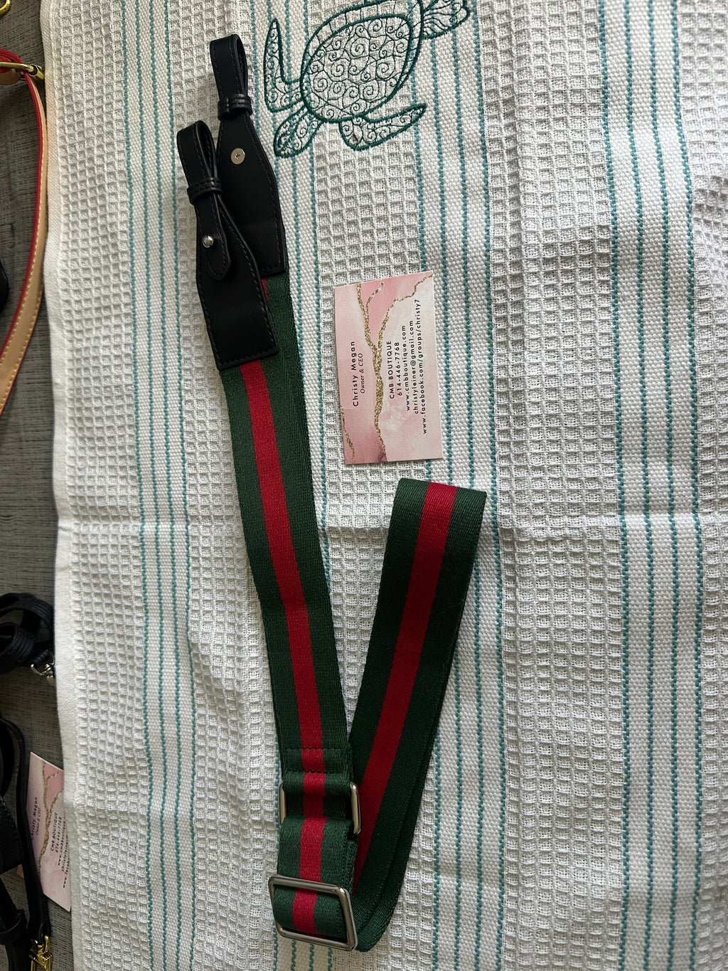 Accessories!! Electronics, belts, 🧣make up bags, 🕶️Keychains,🧢