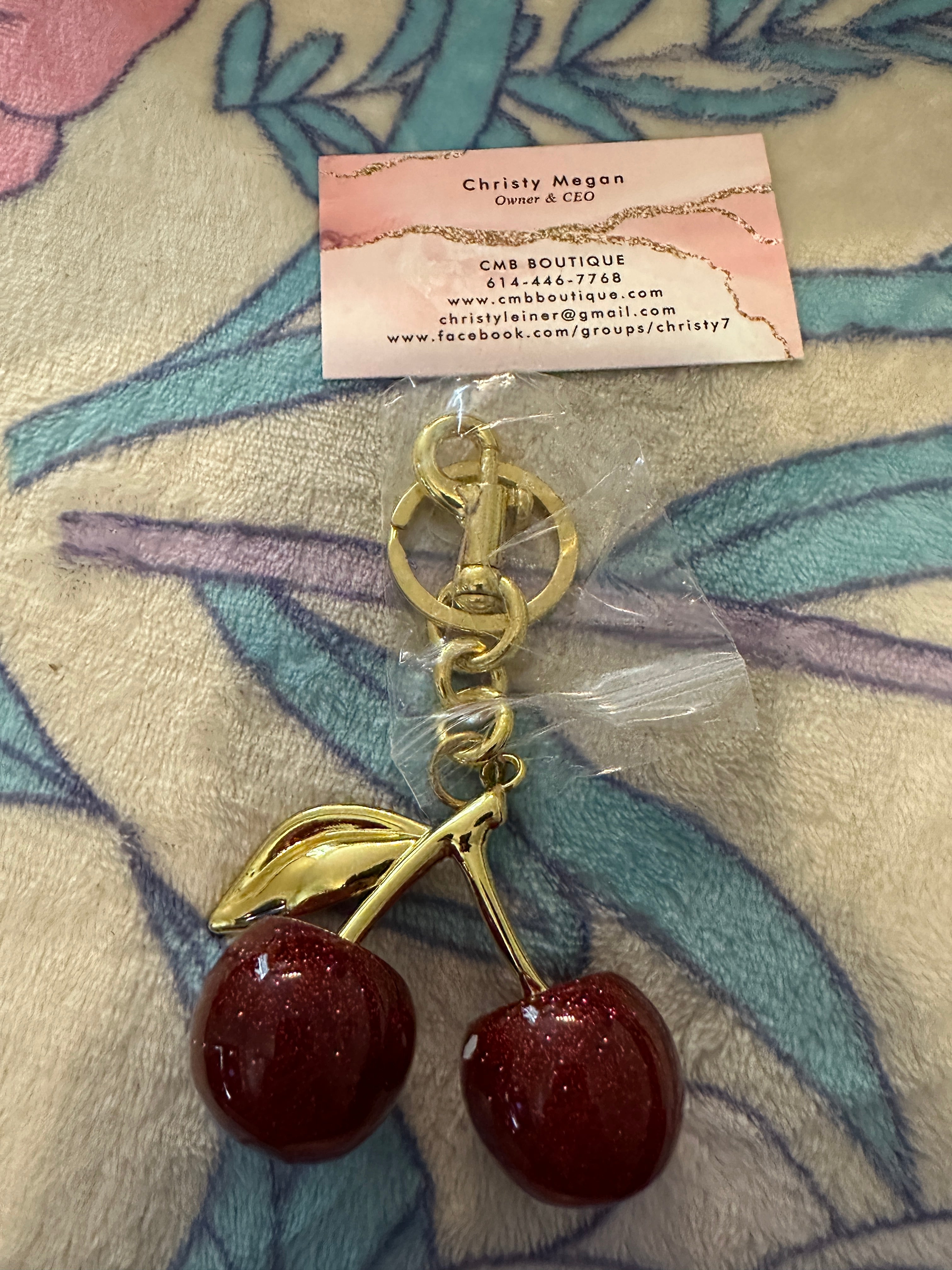 Accessories!! Electronics, belts, 🧣perfume,🧦make up bags, 🕶️Keychains,🧢