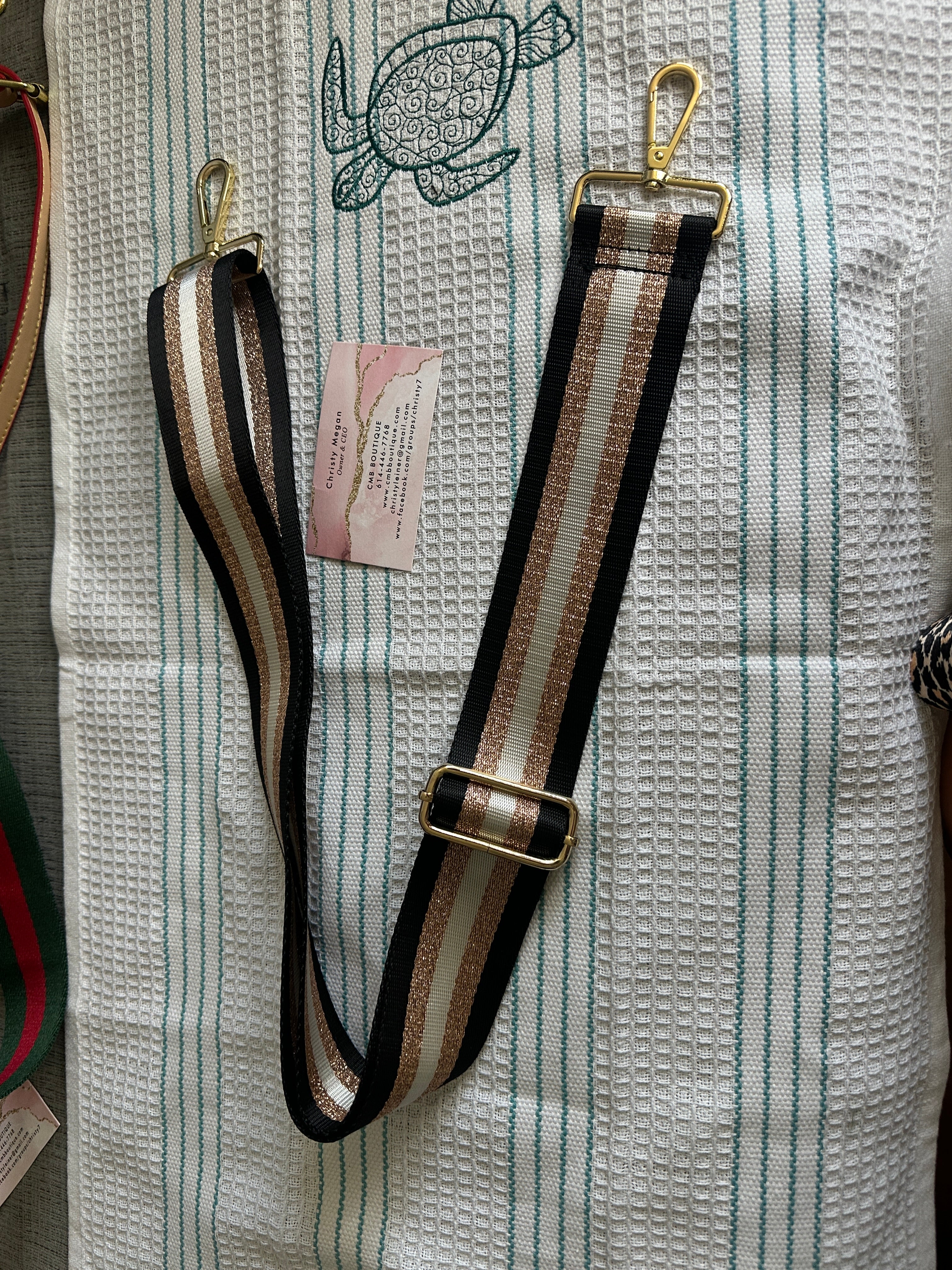Accessories!! Electronics, belts, 🧣make up bags, 🕶️Keychains,🧢
