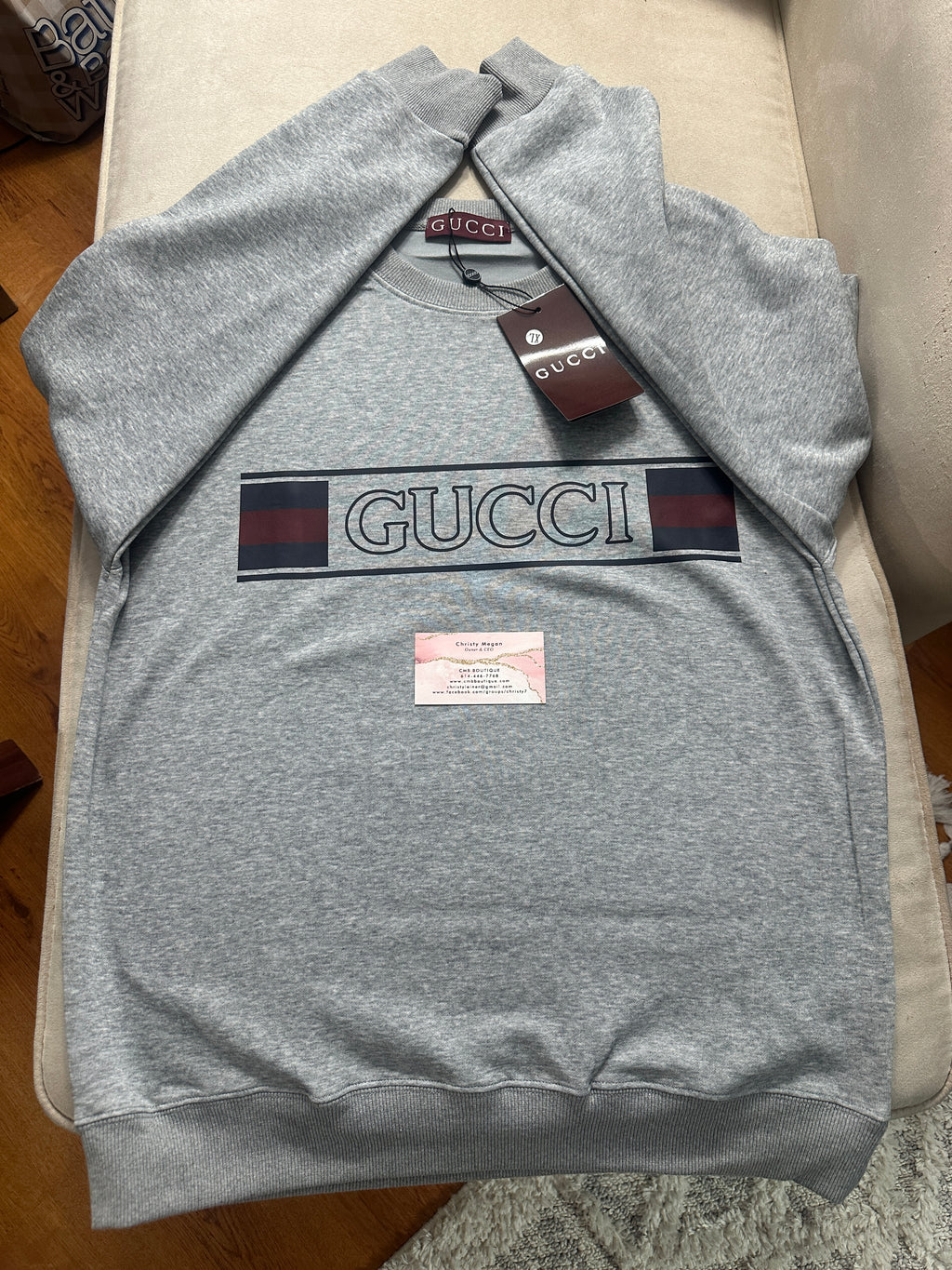 Accessories!! Electronics, belts, 🧣perfume,🧦make up bags, 🕶️Keychains,🧢