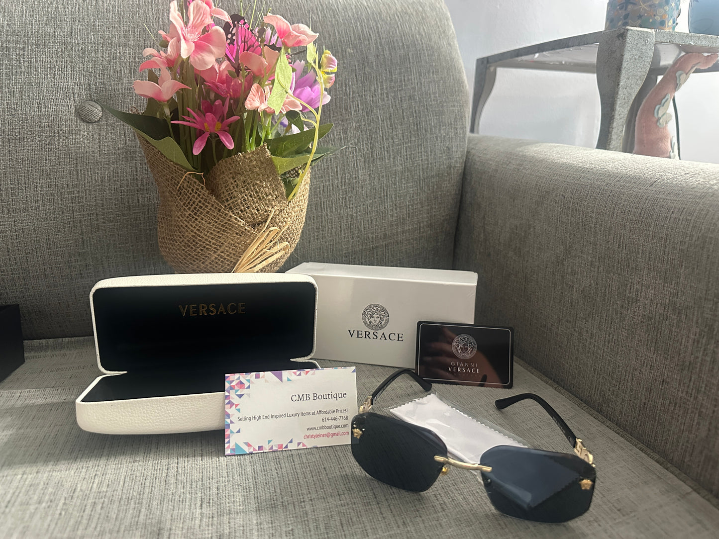 Accessories!! Electronics, belts, 🧣perfume,🧦make up bags, 🕶️Keychains,🧢