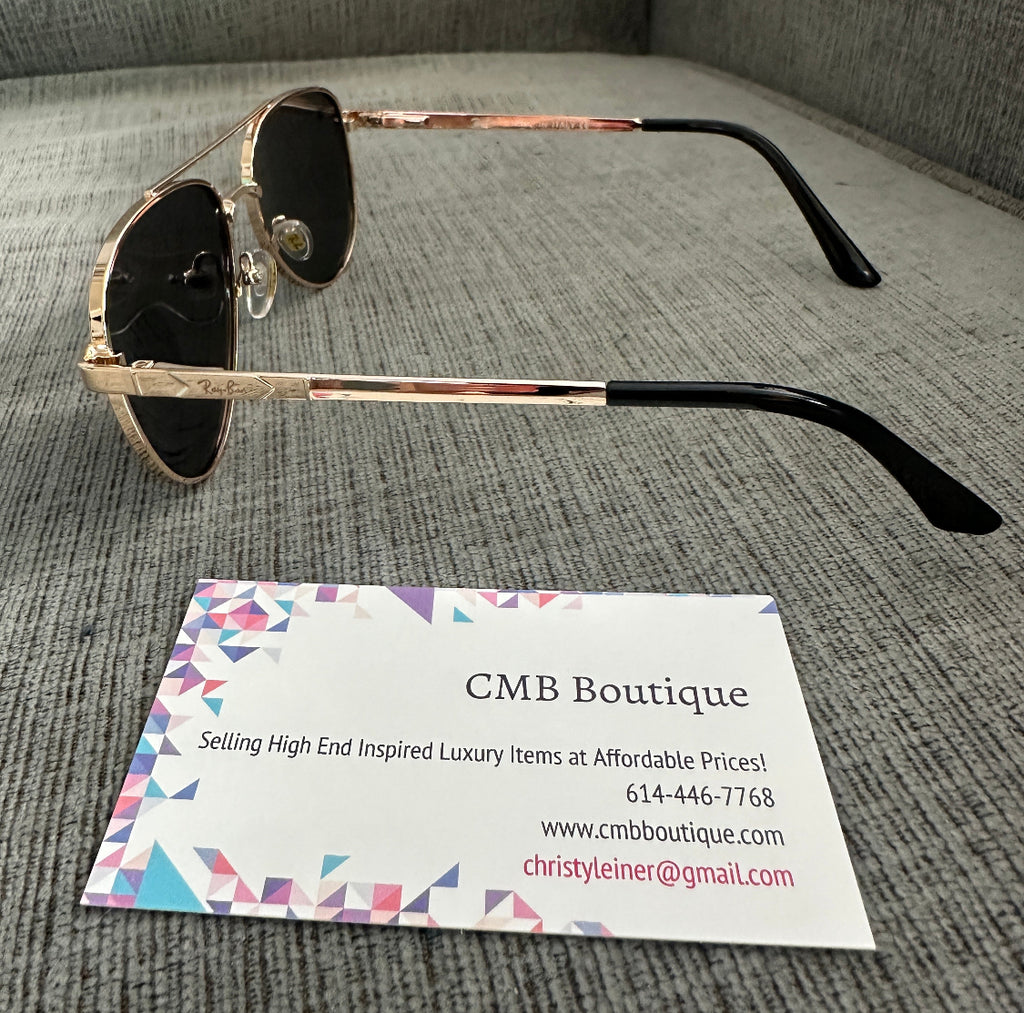 Accessories!! Electronics, belts, 🧣perfume,🧦make up bags, 🕶️Keychains,🧢