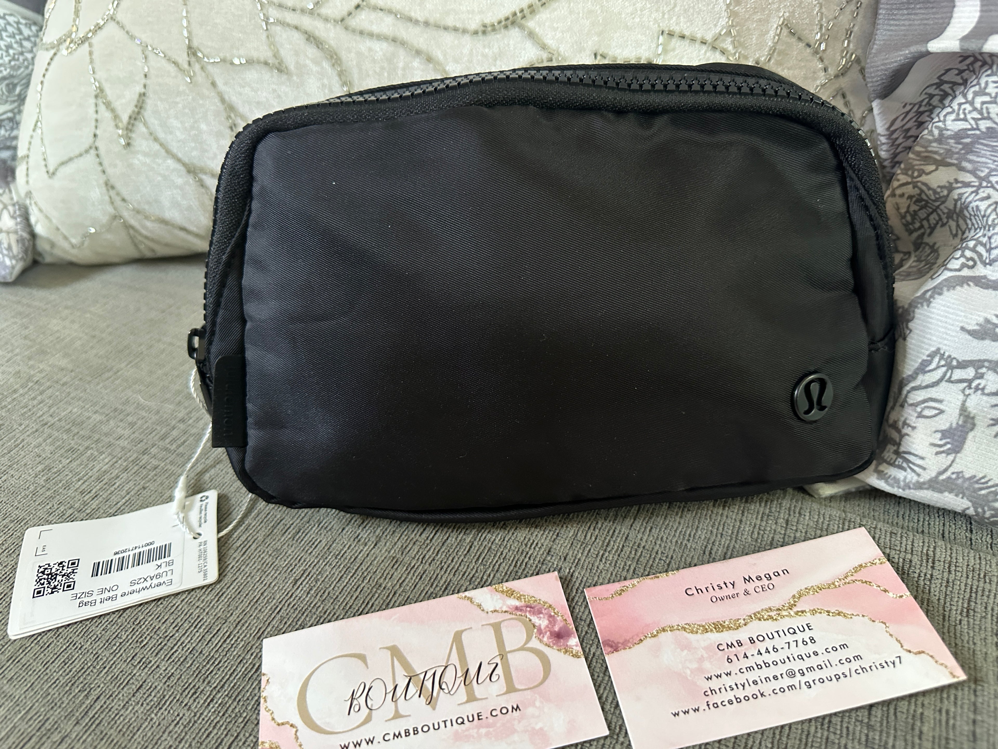 Accessories!! Electronics, belts, 🧣perfume,🧦make up bags, 🕶️Keychains,🧢