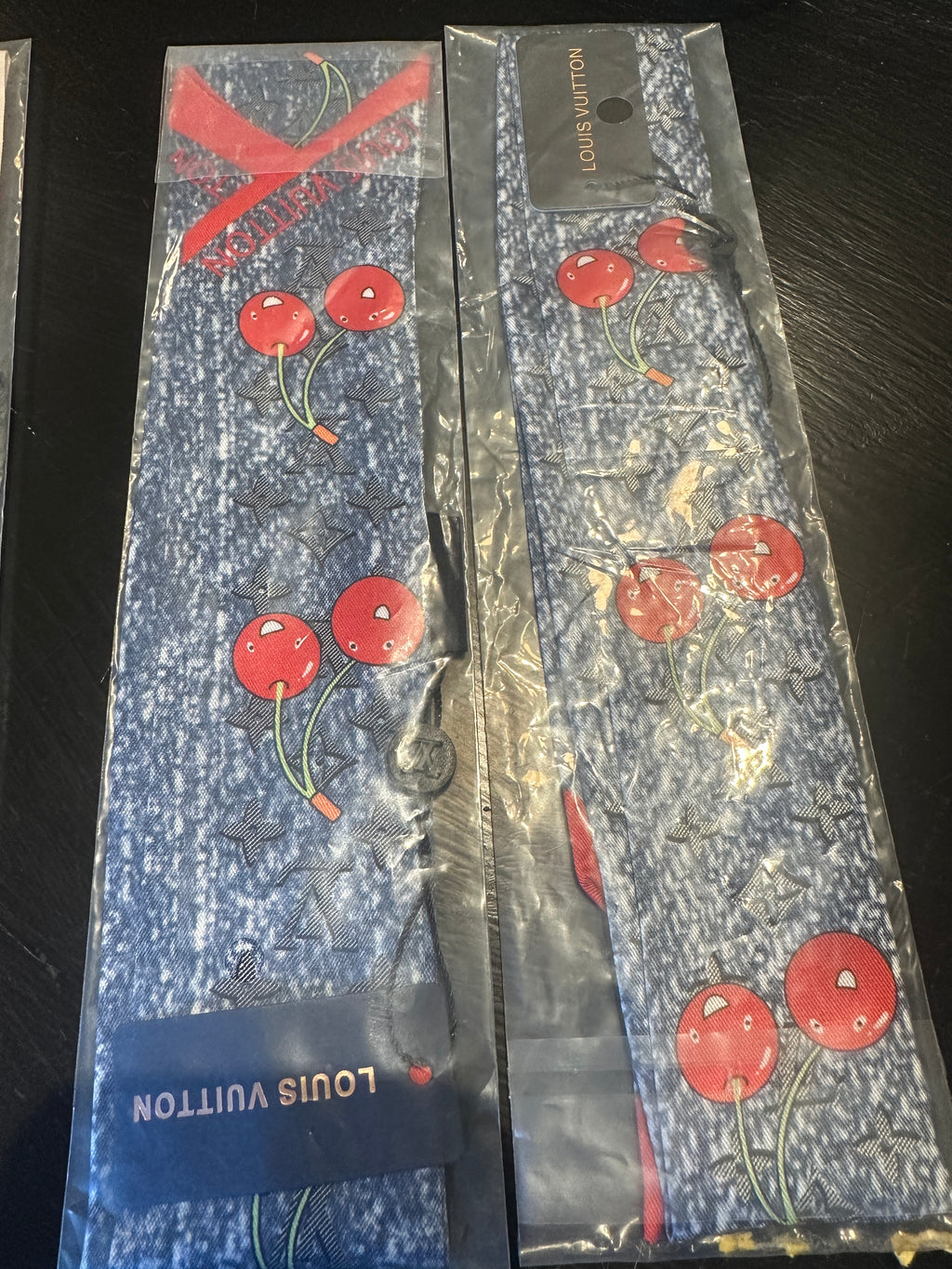 Accessories!! Electronics, belts, 🧣perfume,🧦make up bags, 🕶️Keychains,🧢