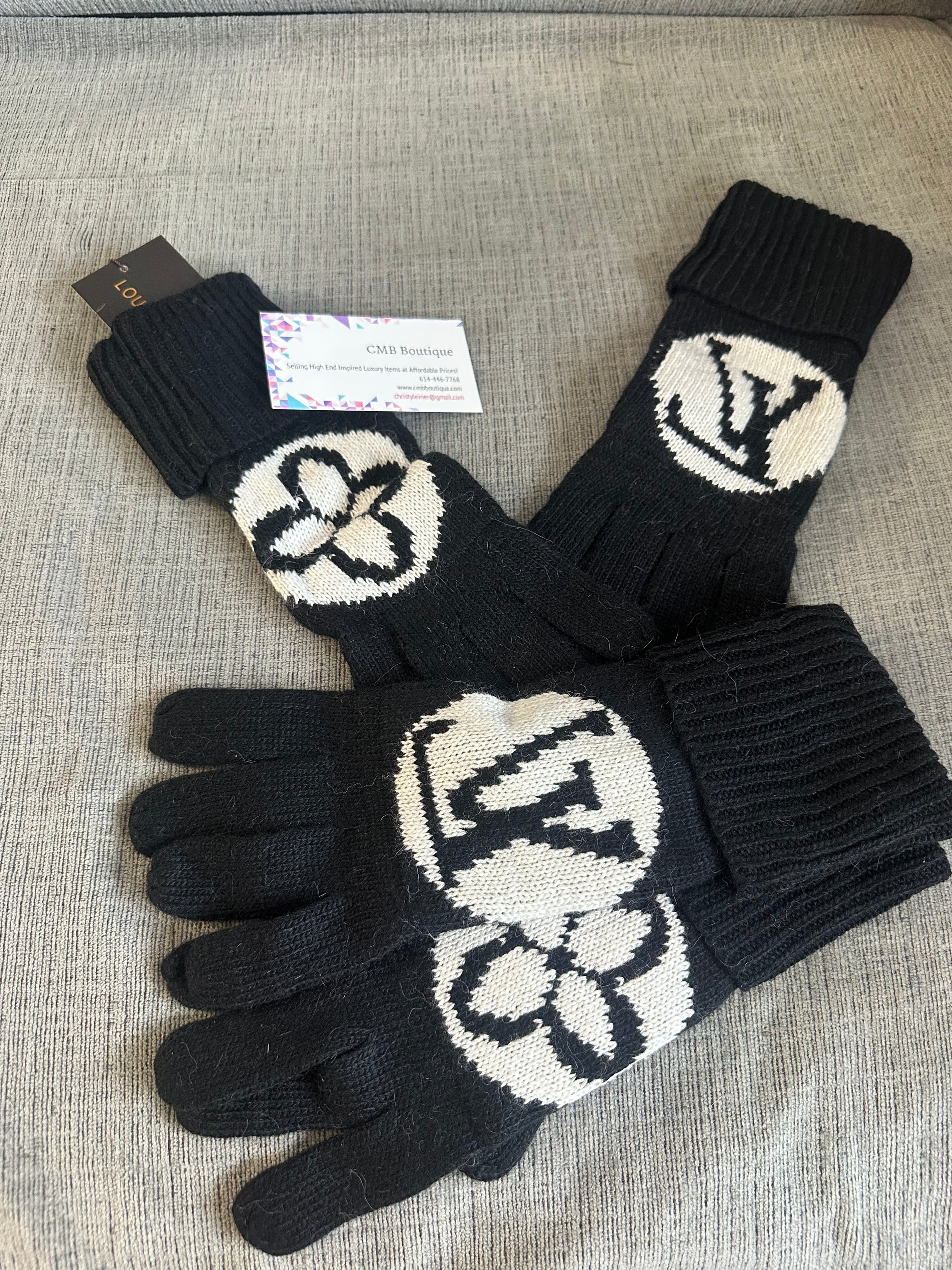 Accessories!! Electronics, belts, 🧣perfume,🧦make up bags, 🕶️Keychains,🧢