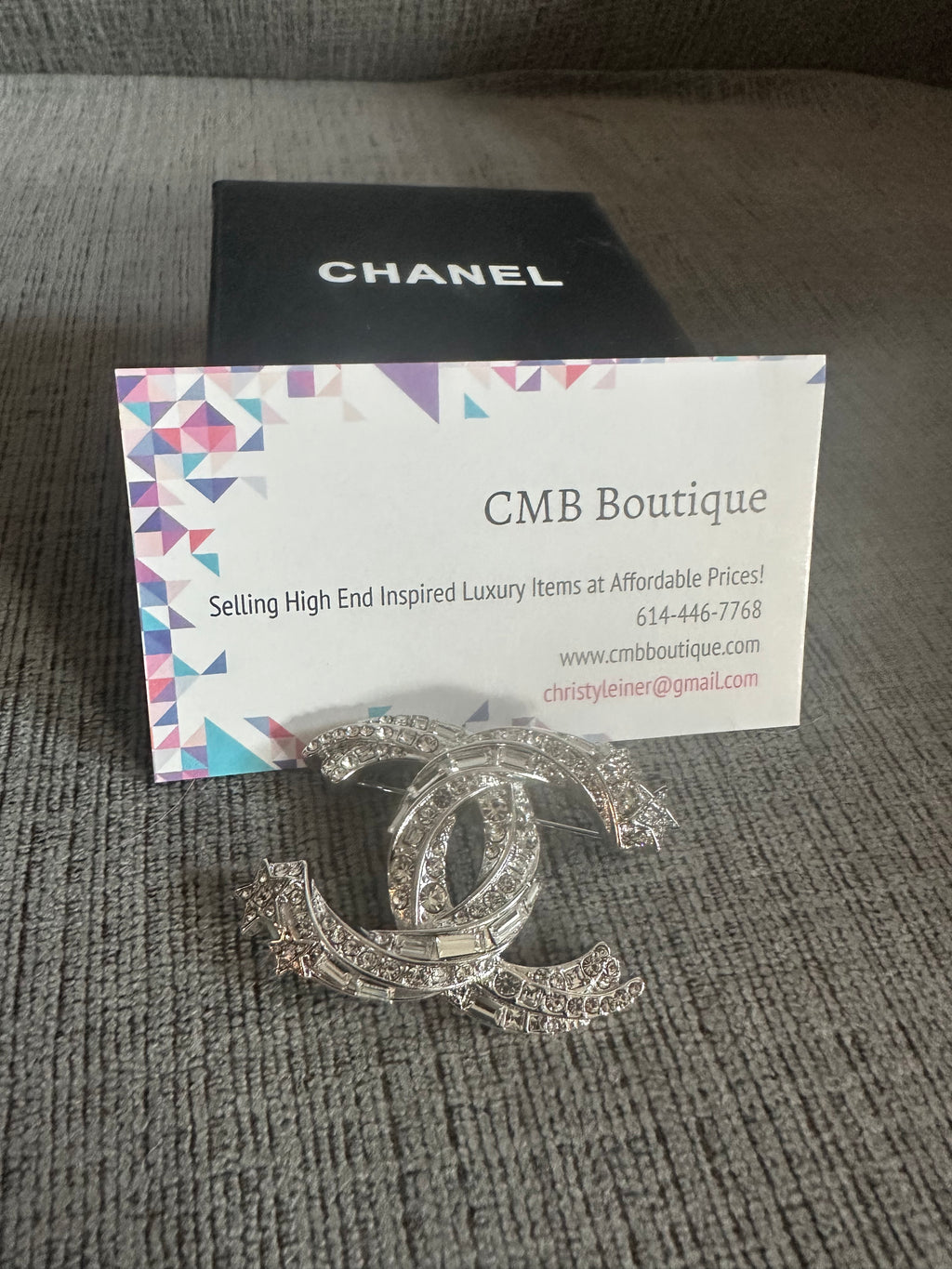 Accessories!! Electronics, belts, 🧣perfume,🧦make up bags, 🕶️Keychains,🧢