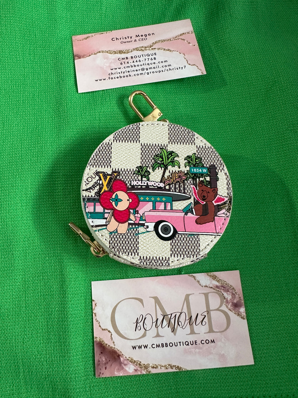 Accessories!! Electronics, belts, 🧣perfume,🧦make up bags, 🕶️Keychains,🧢