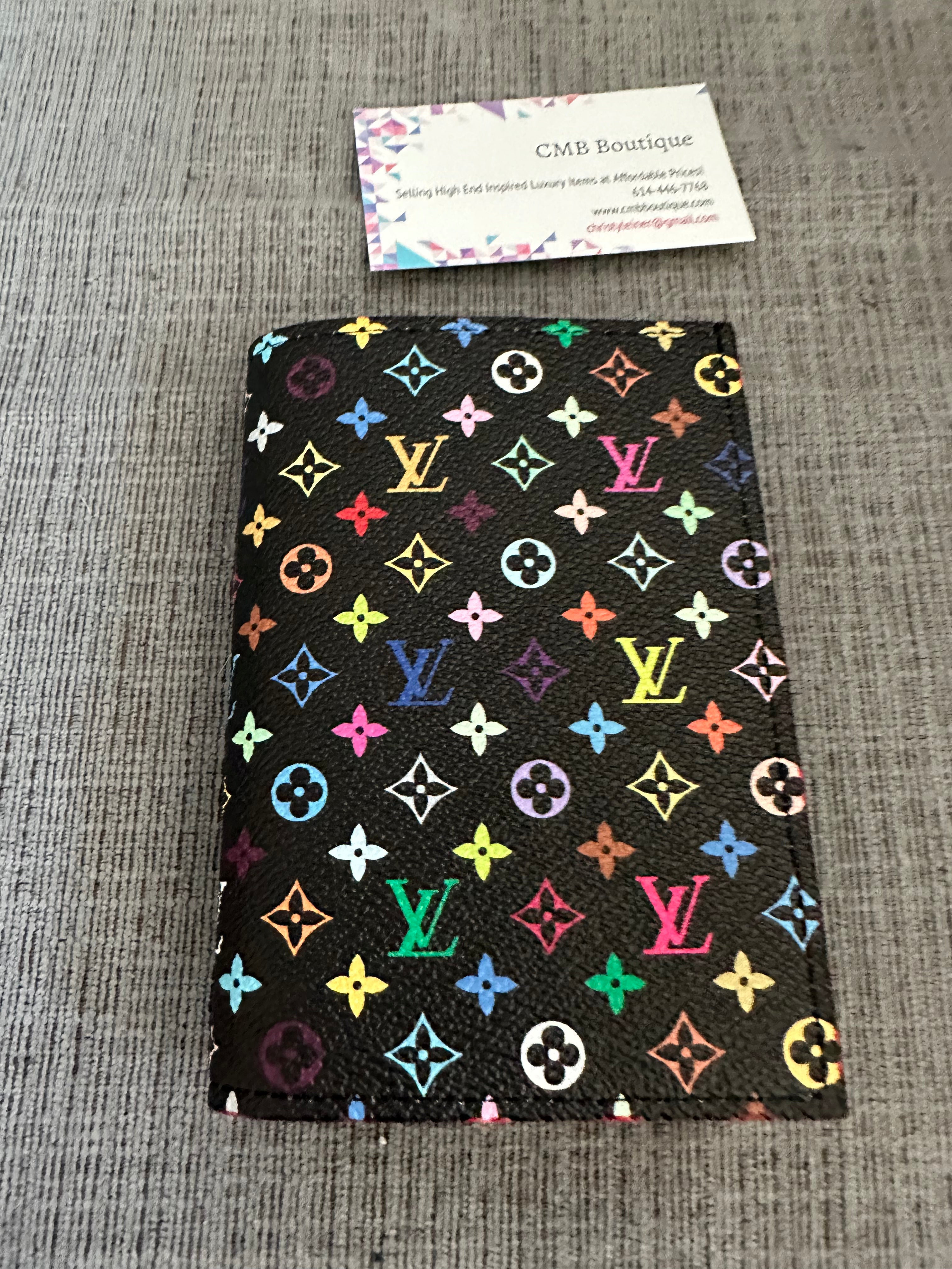 Accessories!! Electronics, belts, 🧣perfume,🧦make up bags, 🕶️Keychains,🧢